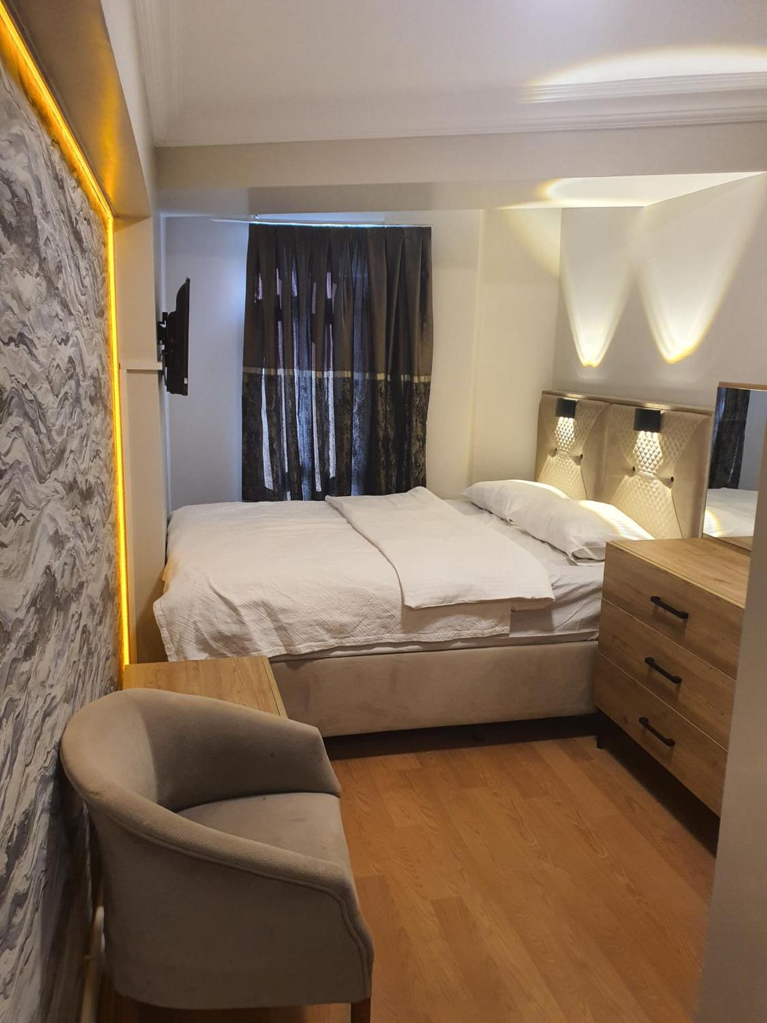 Kadikoey Bristol Hotel Istanbul Exterior photo